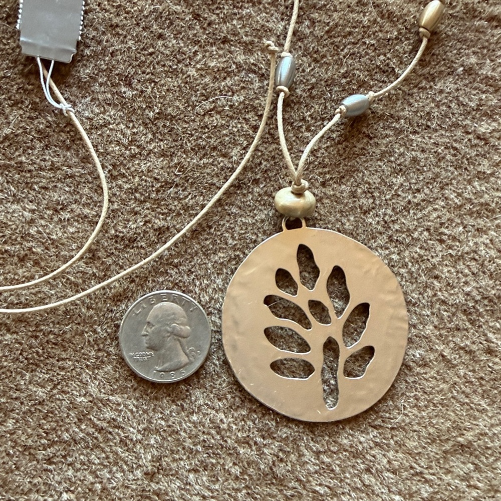 NWT J. Jill necklace. 2” cutout, tan string with goldtone/silvertone beads, adj - Picture 11 of 11